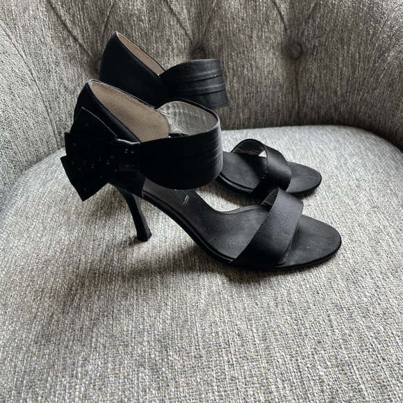 NINA NEW YORK black satin/ leather heels . Size 8.5 - Picture 1 of 11